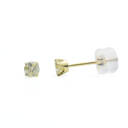 K18YGイエローダイヤモンド合計0.2ct スタッドピアス 4本爪シンプルデザイン